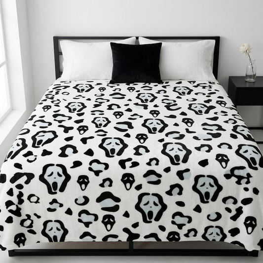 Ghost XR1103001CL Fleece Blanket